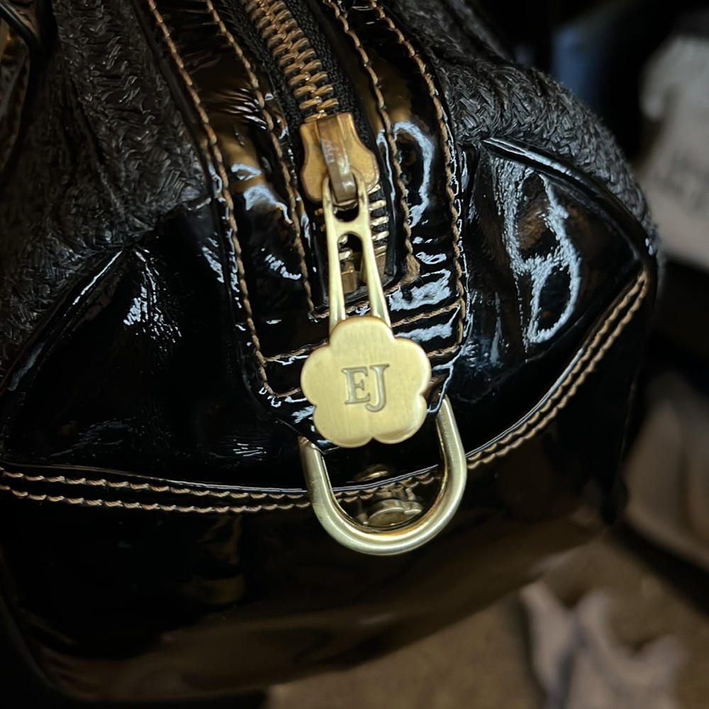 Eric Javits New York Satchel Beautiful and Environmentally Friendly Materials - Picture 8 of 12